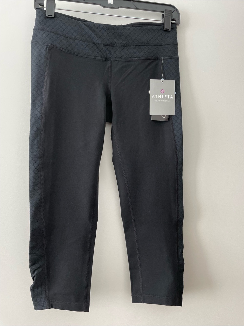 Athleta Women's Black Performance Capri Leggings size S NWT!